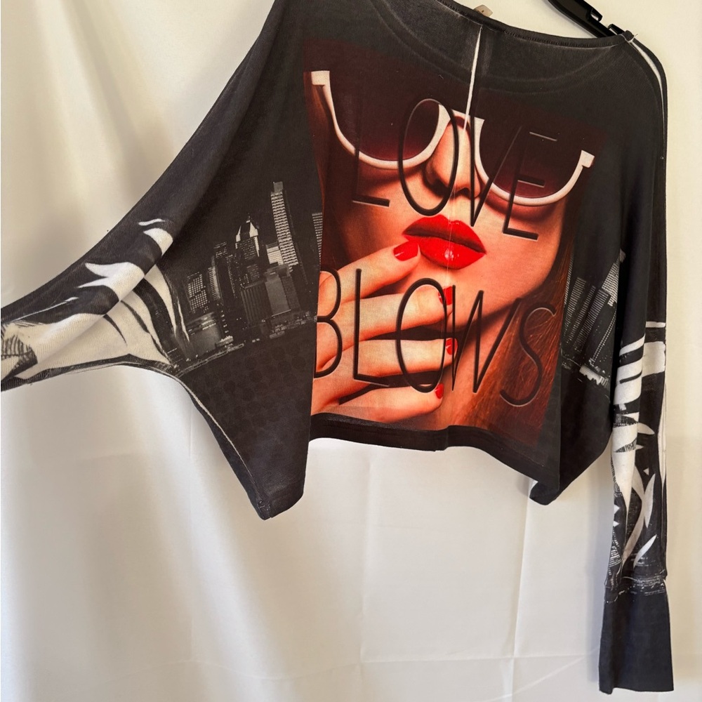 Cleo Black and Red Love Blows Long Sleeve Tee